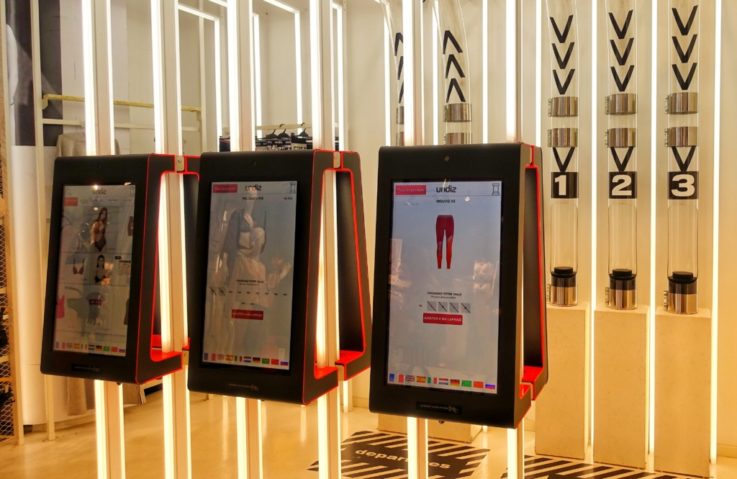 retail tech Paris apparel